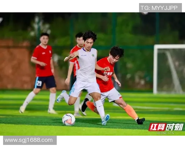 足球明星背后的友情故事揭秘他们的足球好友是谁